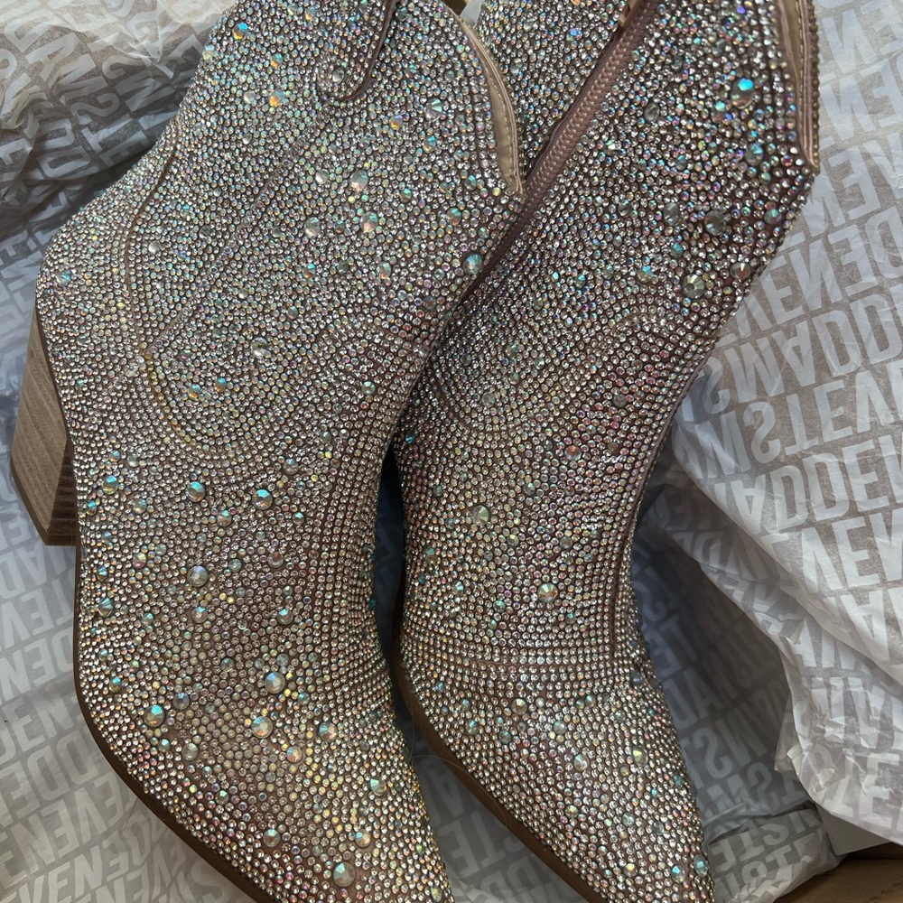 Sparkling Rhinestone Steve Madden boots - Picture 6 of 11